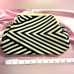 Stripe pop open clutch purse